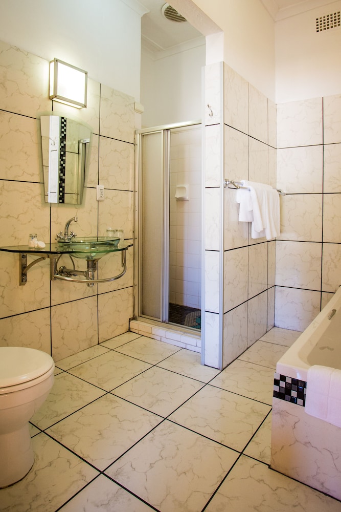 Luxury Twin Room - Photo 2