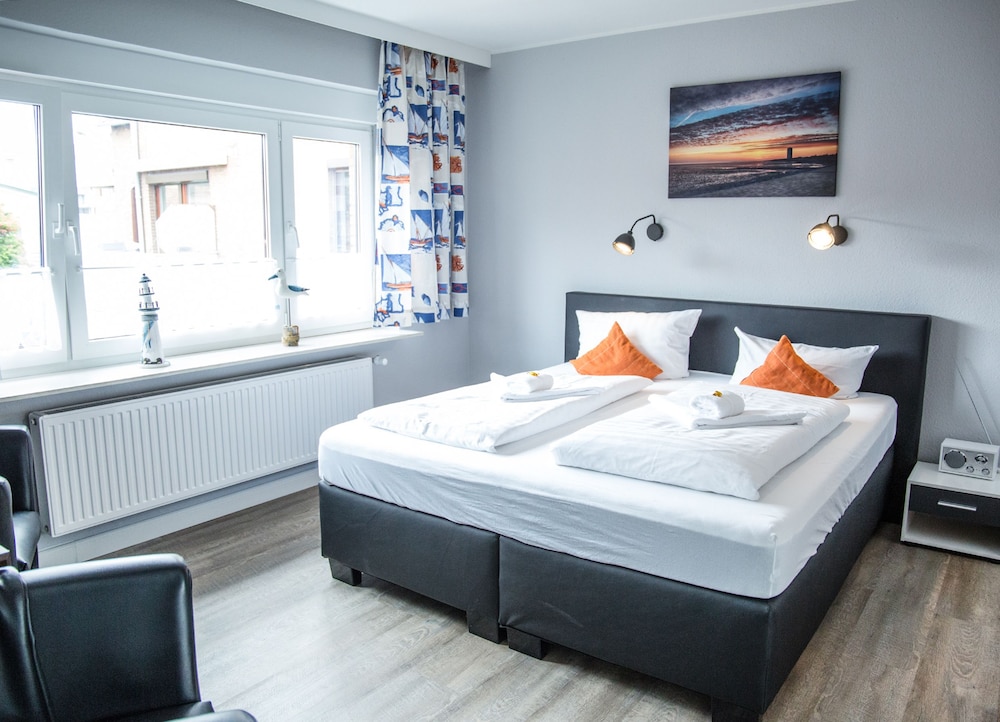 Double Room - Photo 10