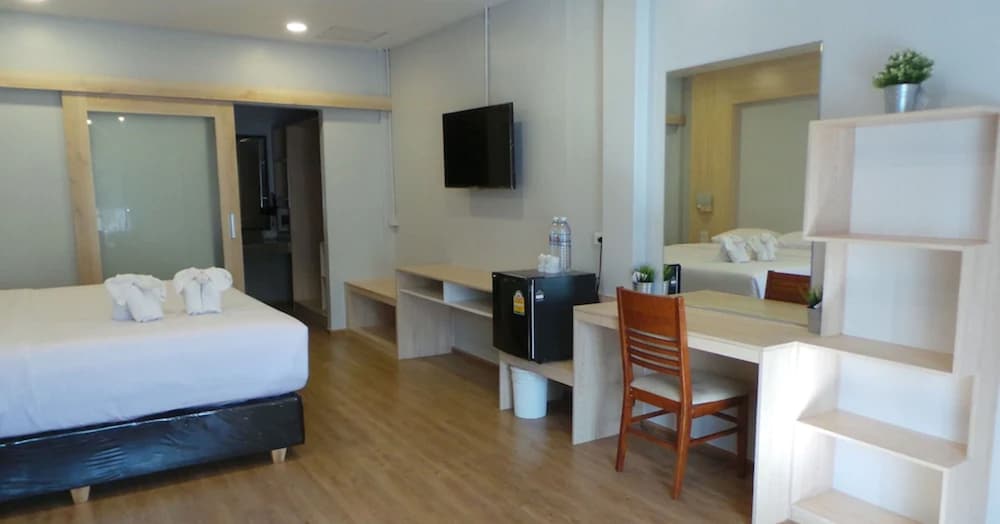 Deluxe Room - Photo 4