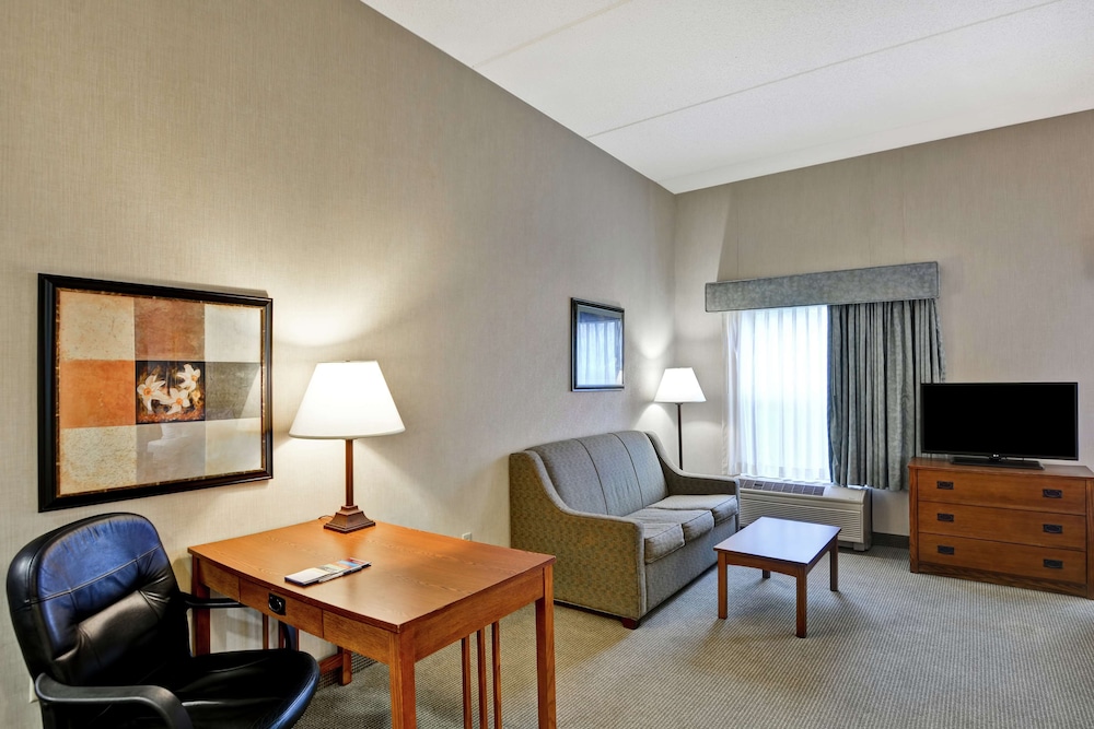 Suite, One King Bed, Non-Smoking - Photo 1