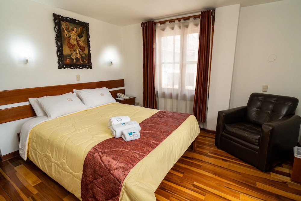 Double Room, 1 Queen Bed