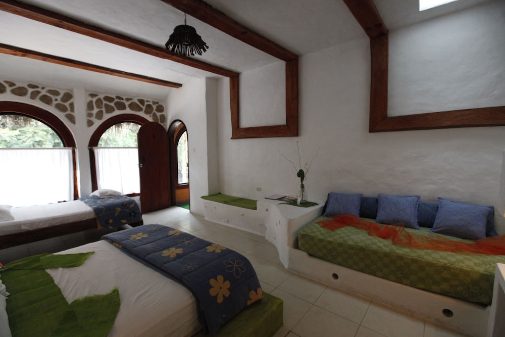 Standard Triple Room photo 2