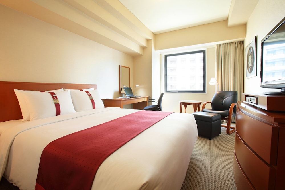 Premium Room, 1 Queen Bed, Smoking - Photo 1