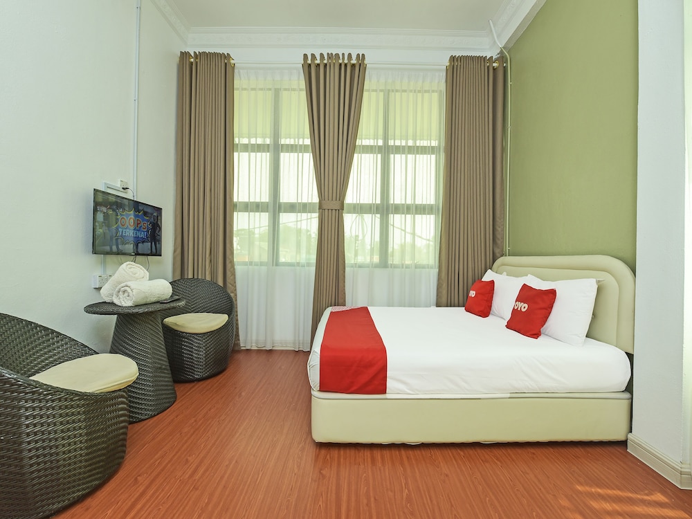 Deluxe Double Room, 1 Queen Bed photo 3