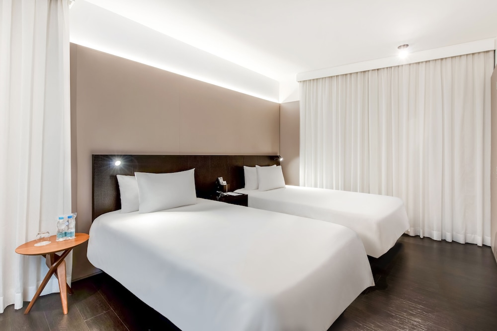 Available room