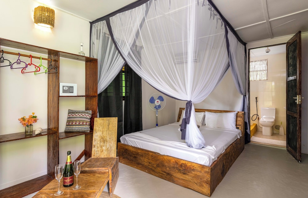 Superior Double Room (Bungalow Upstairs)