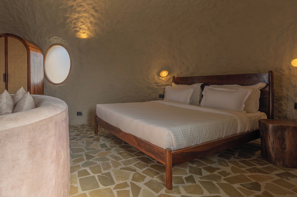 Luxury Room, Pool View