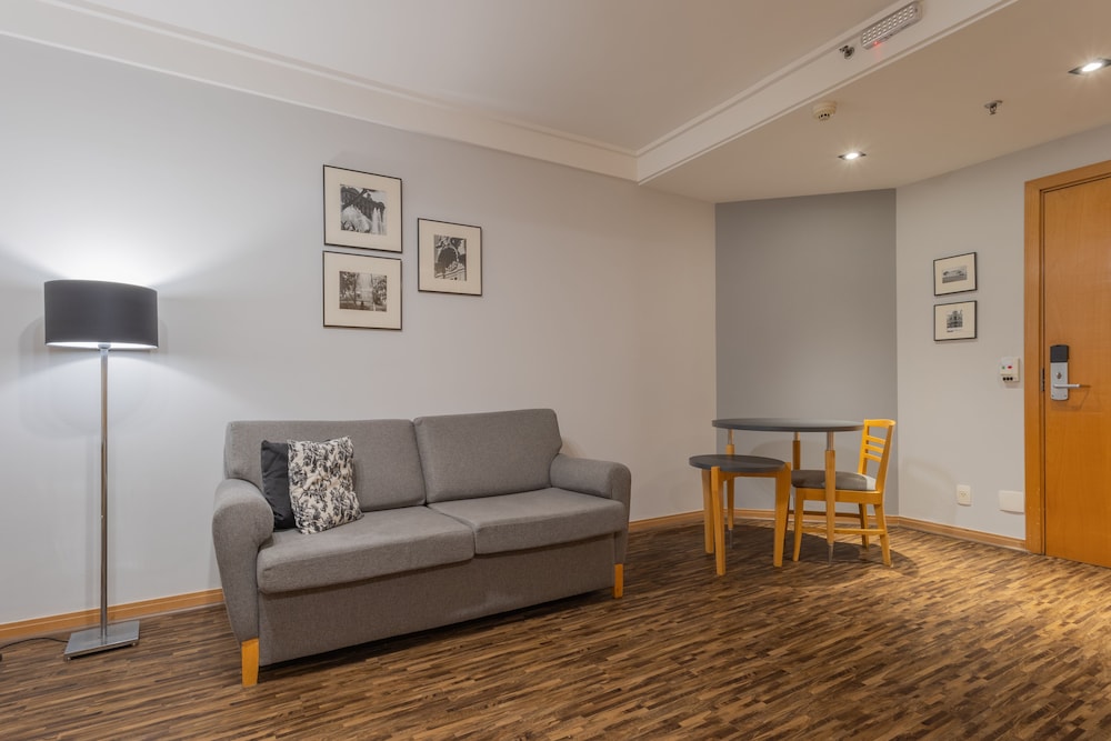 Suite, 1 Double Bed - Photo 8