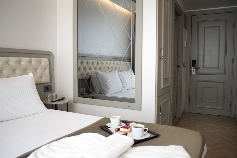 Standard Double Room photo 2