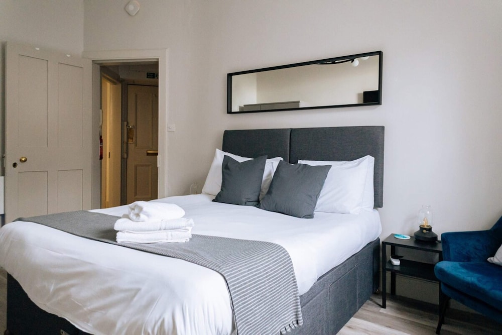 Basic Apartment
