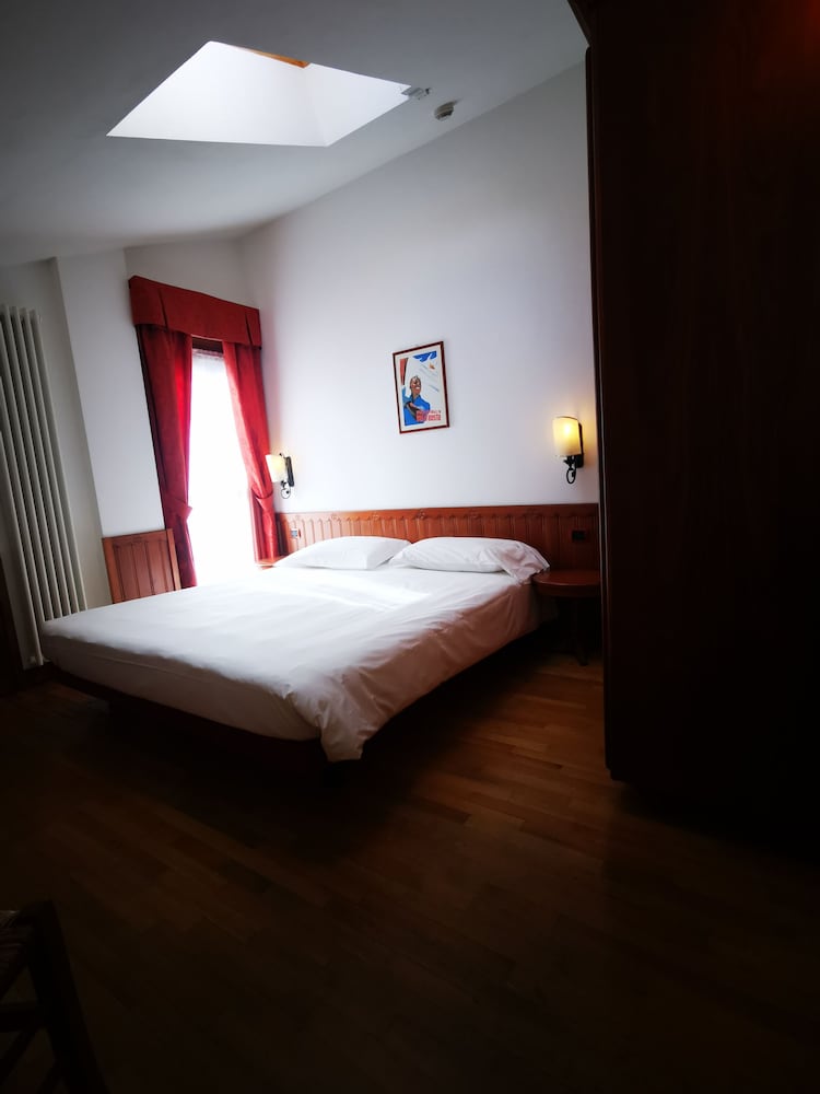 Apartment, 1 Bedroom, Balcony (two levels, 5 adults) photo 1