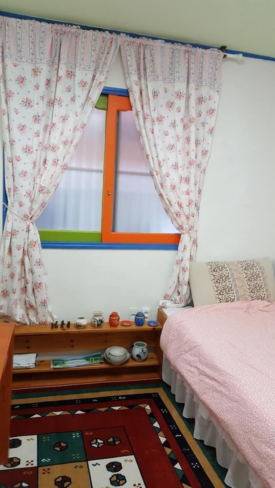 Basic Twin Room photo 2
