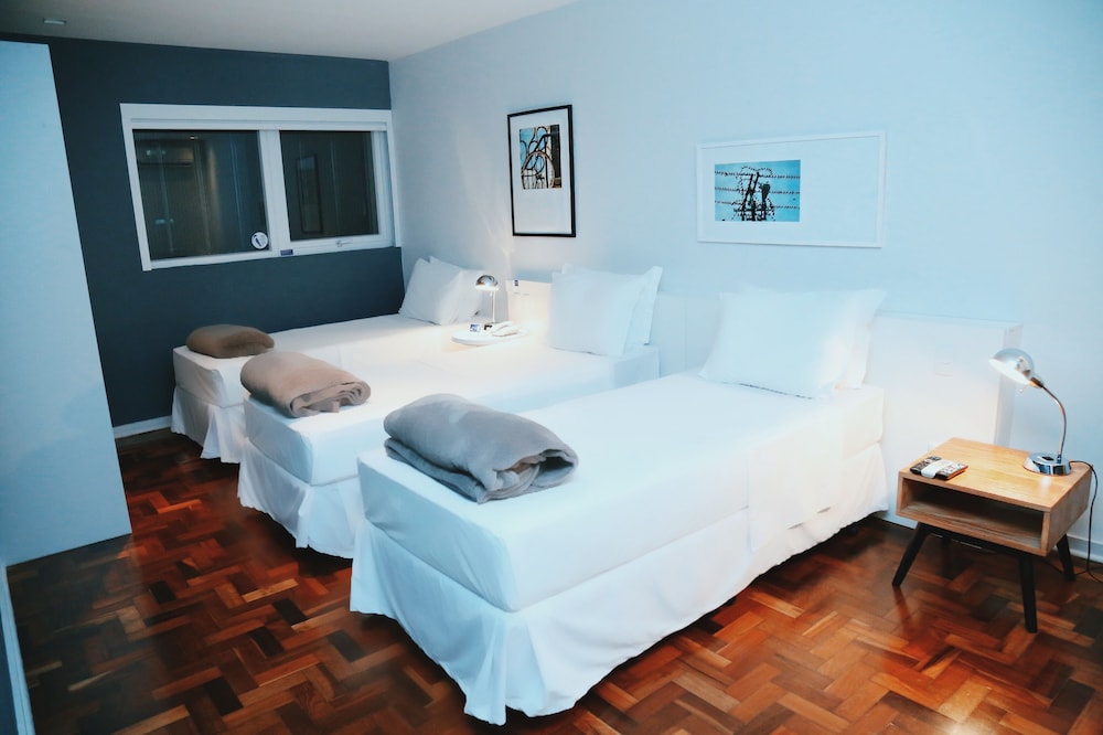 Twin Room, 3 Twin Beds