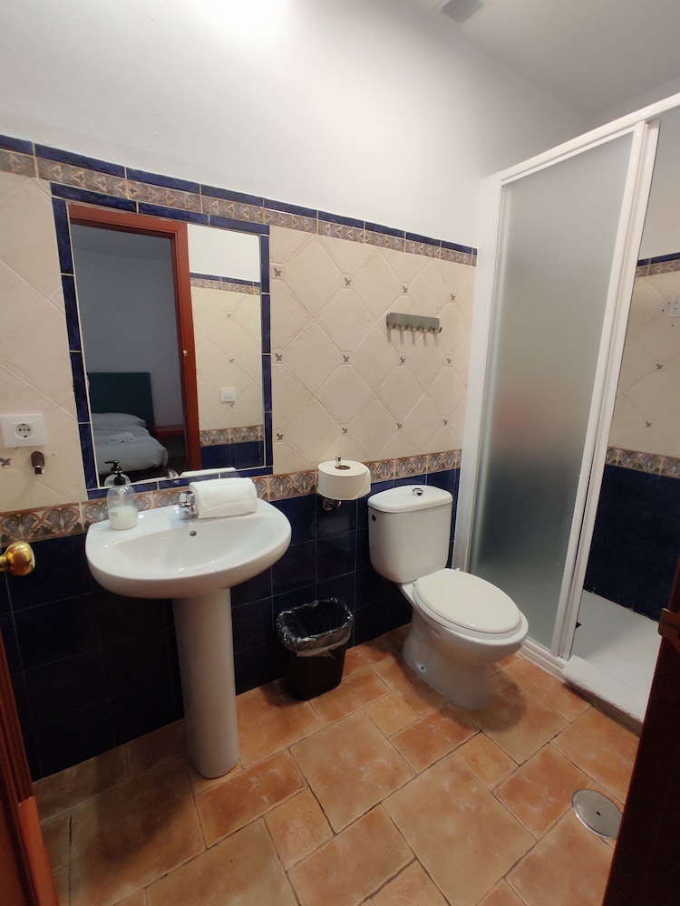 Triple Room - Photo 3