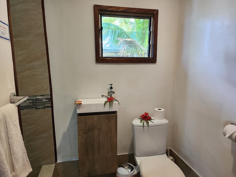 Deluxe Quadruple Room, 1 Bedroom, Ocean View, Oceanfront (Fale), photo 6