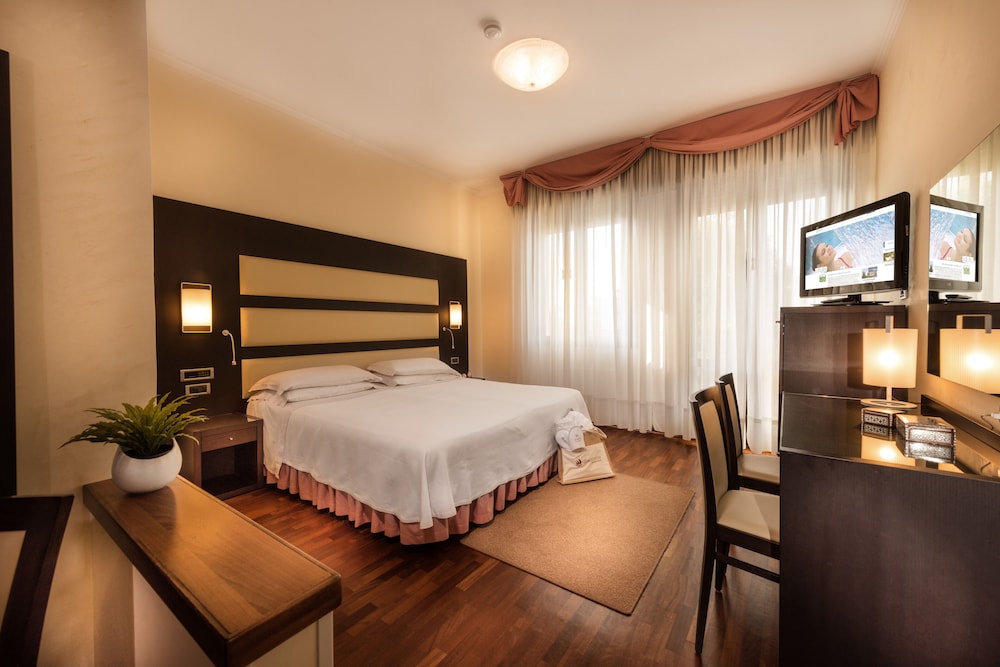 Comfort Double or Twin Room photo 3
