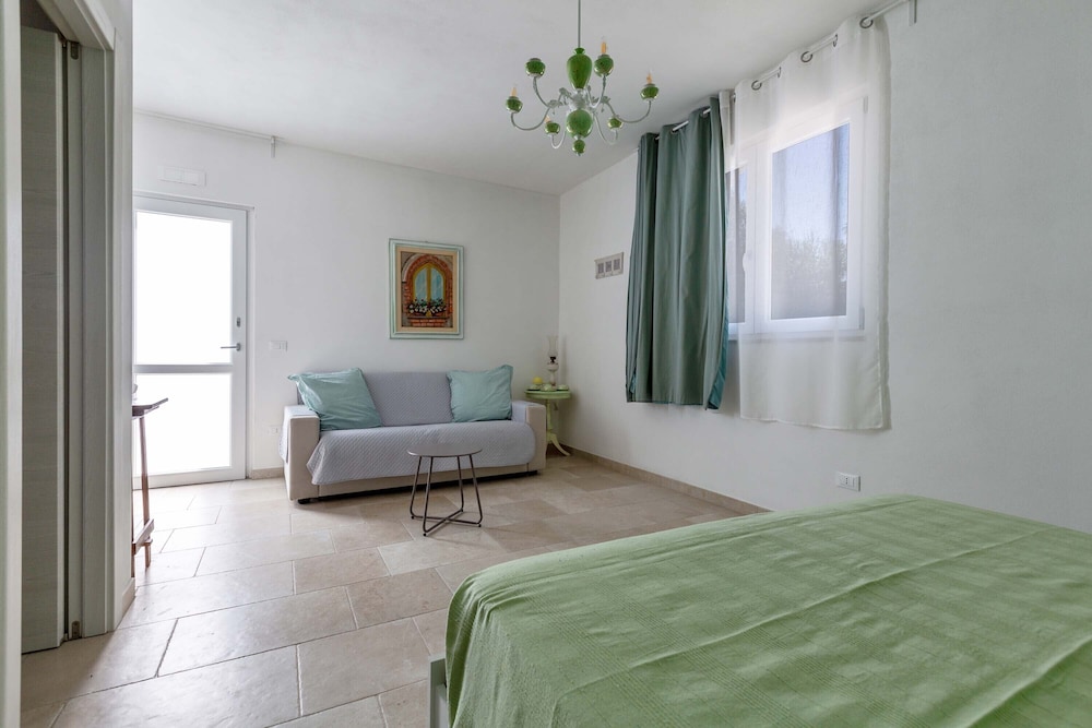 Villa photo 3