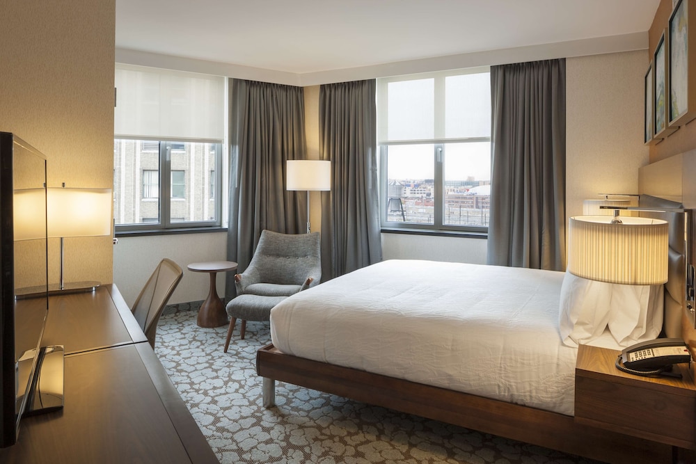 Suite, 1 Bedroom, Accessible, Bathtub