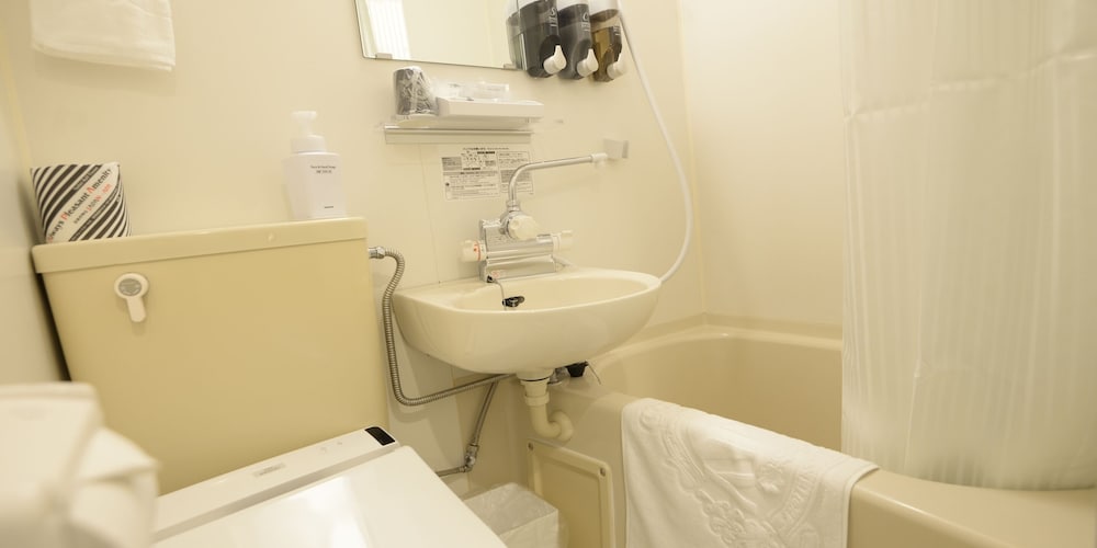 Twin Room, Non Smoking - Photo 5