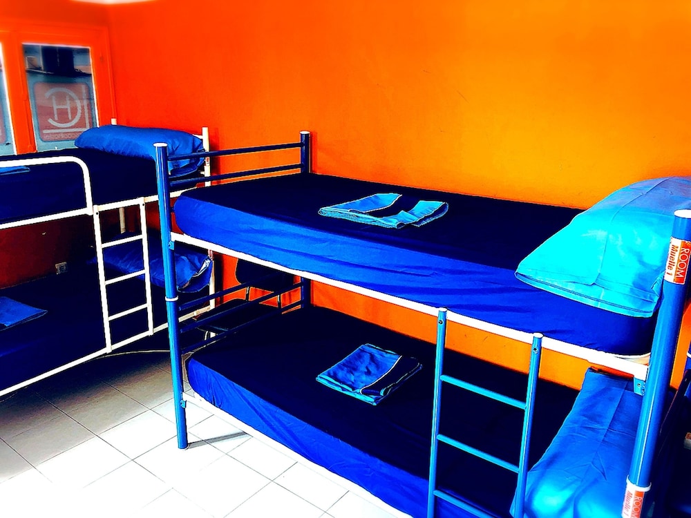 Shared Dormitory, Mixed Dorm (Muelleuno) (1 Bed In A 10-Bed Dormitory Room) - City View