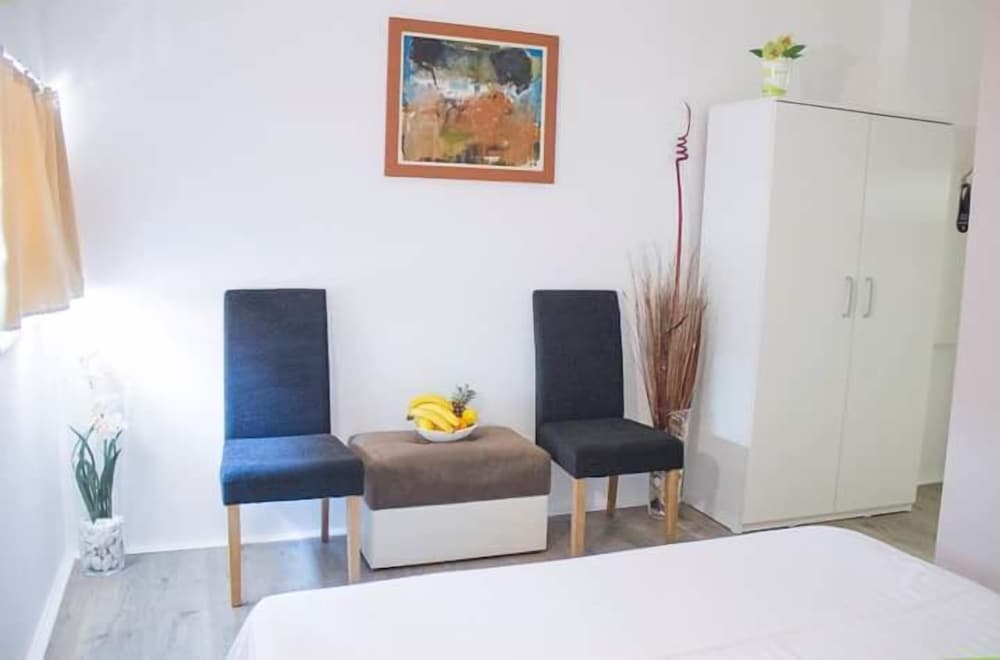 Triple Room, Garden View photo 1