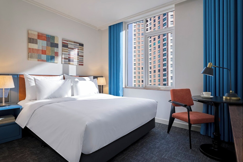 Superior Room, City View