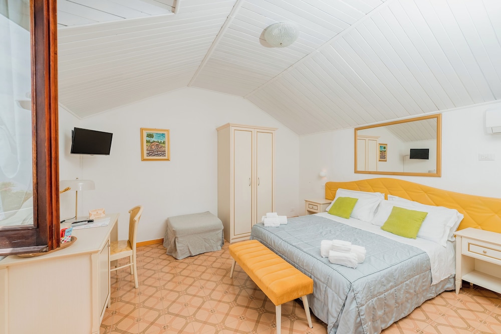 Double Room, Sea View (Depandance) - Photo 6
