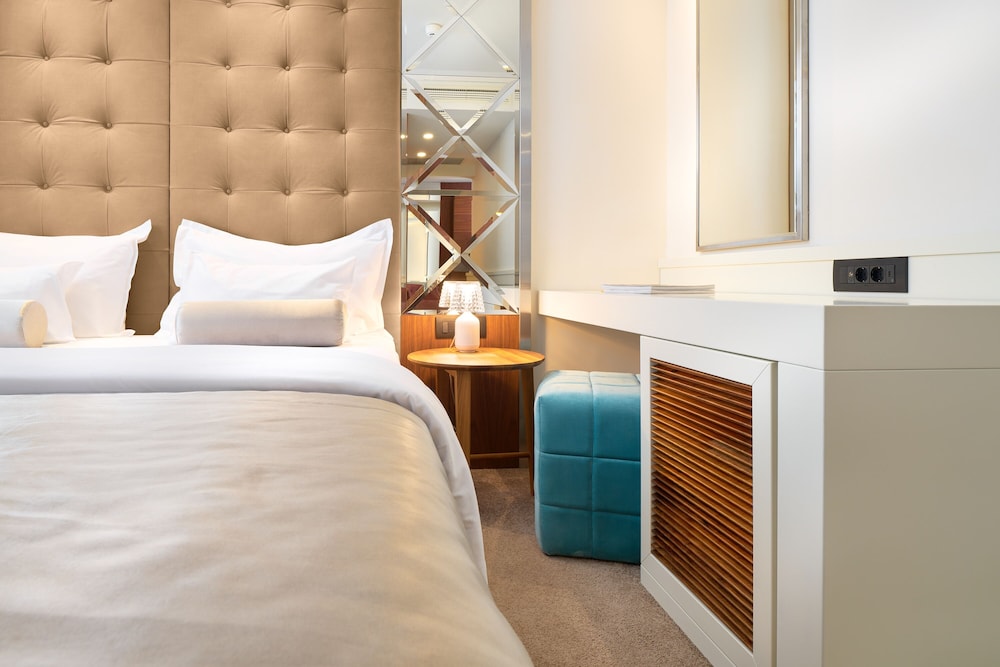 Standard Double Room, City View photo 1