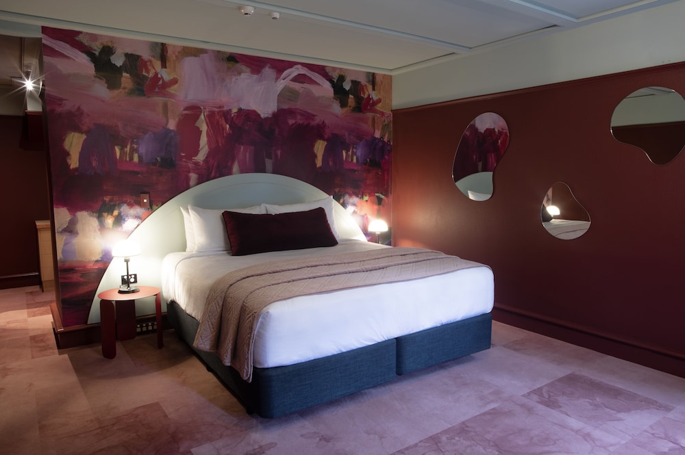 The Canopy Retreat Suite