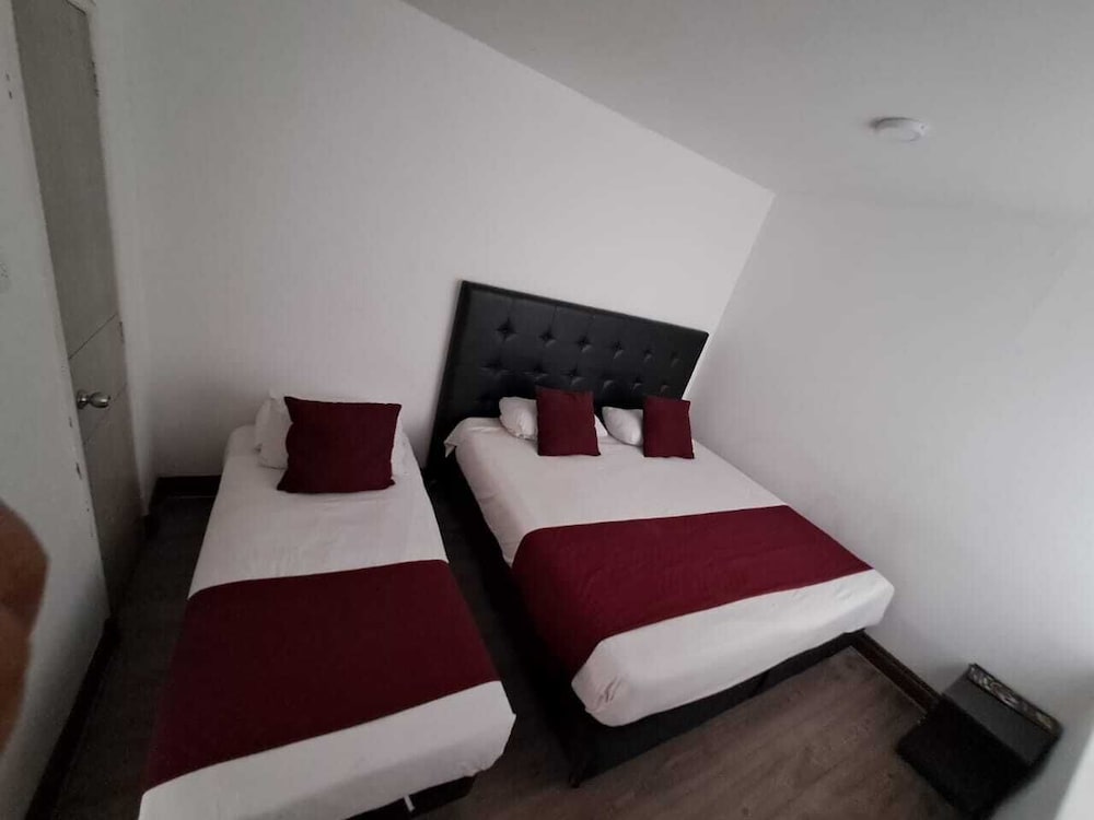 Economy Triple Room