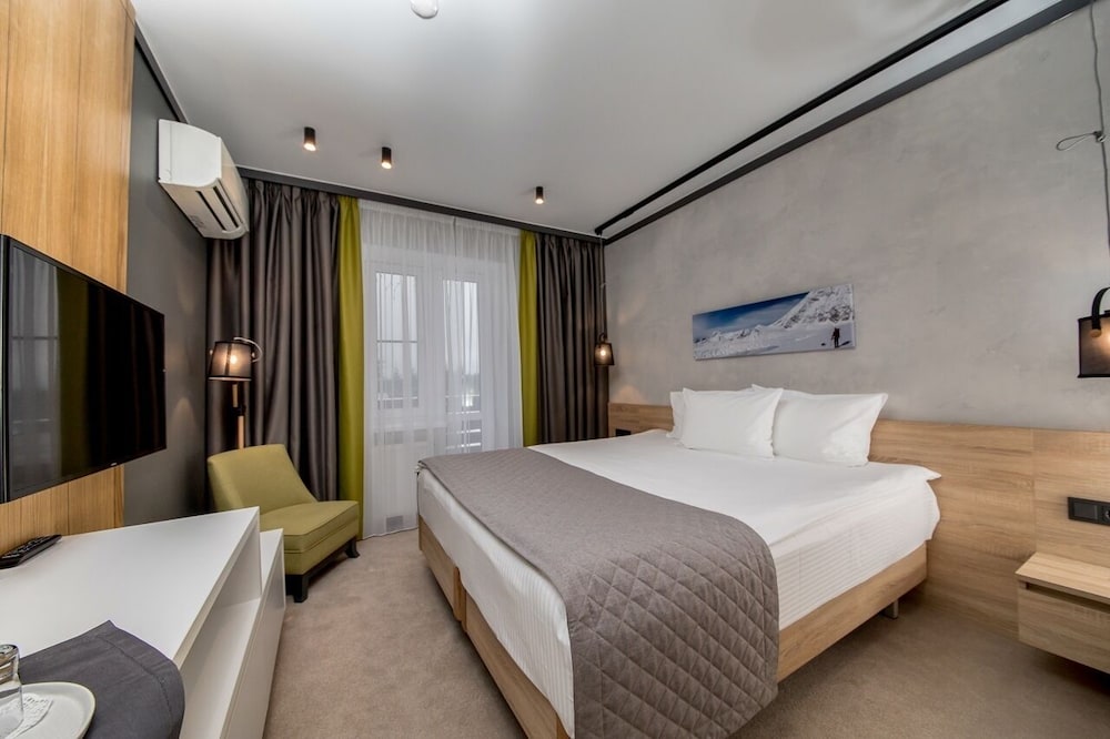 Standard Double or Twin Room photo 1