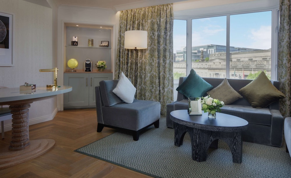 Earlsfort Suite
