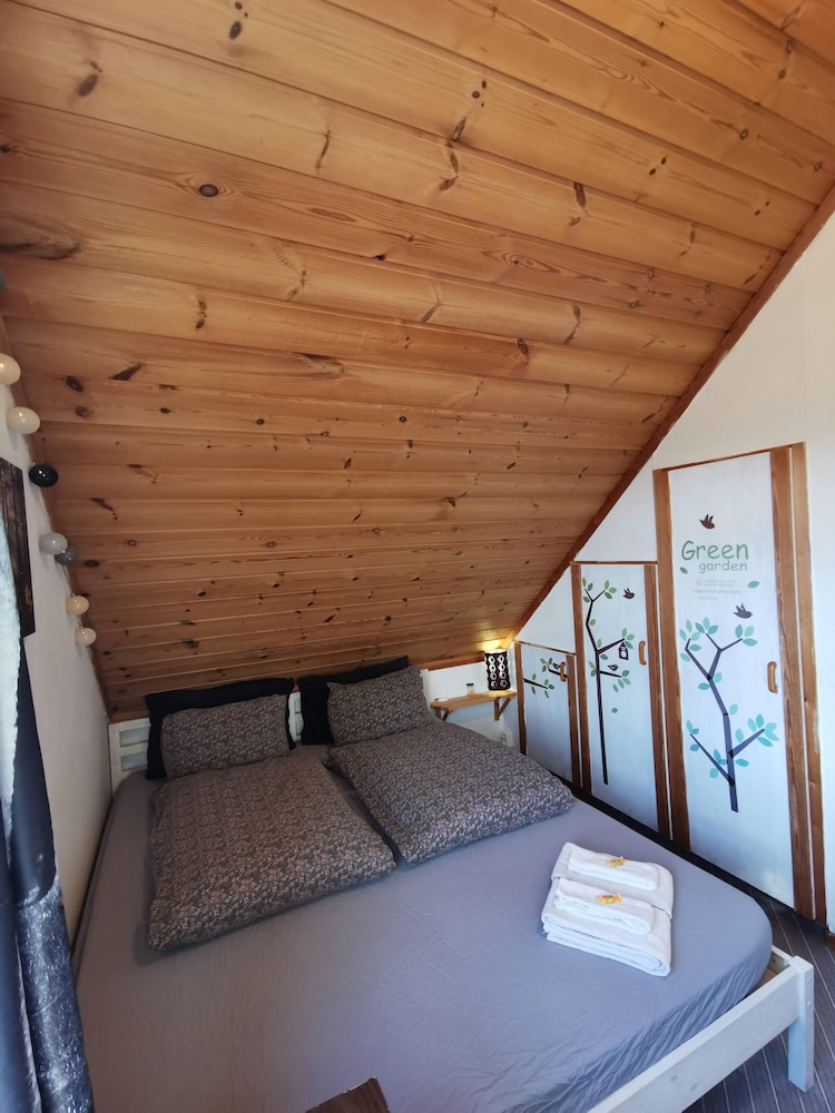 Premium Room, 1 Queen Bed, Garden View photo 3