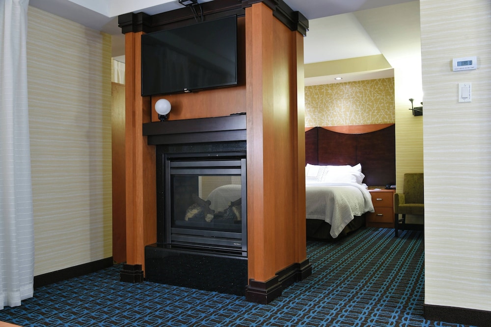 Executive Suite, 1 Bedroom - Photo 2