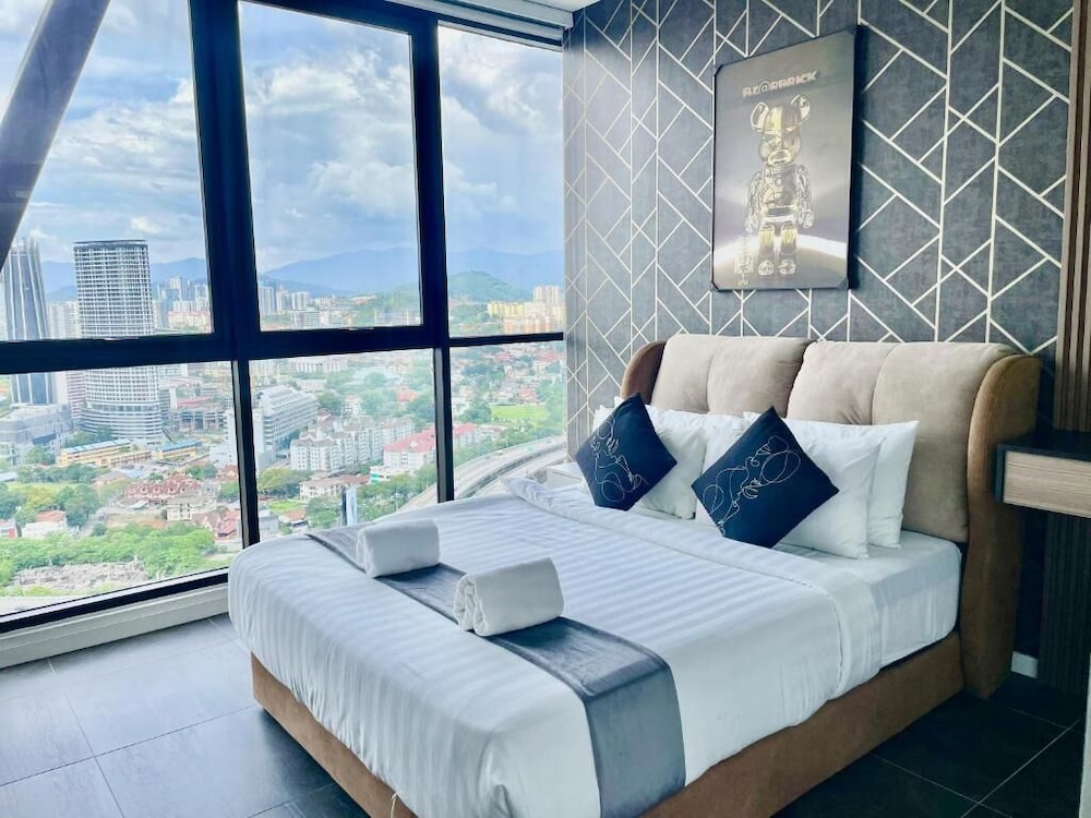 Superior Apartment, City View