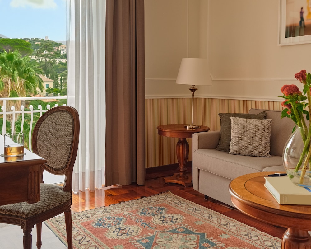 Premium Suite, Balcony, Park View photo 2