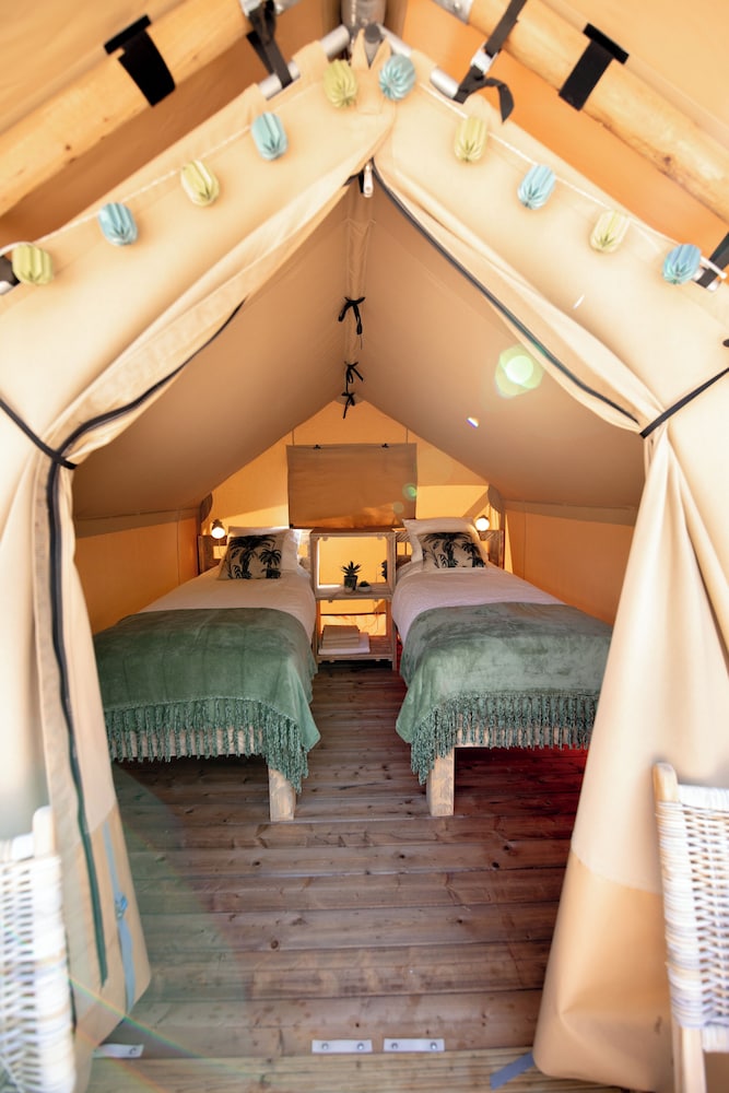 Adventure Lodge
