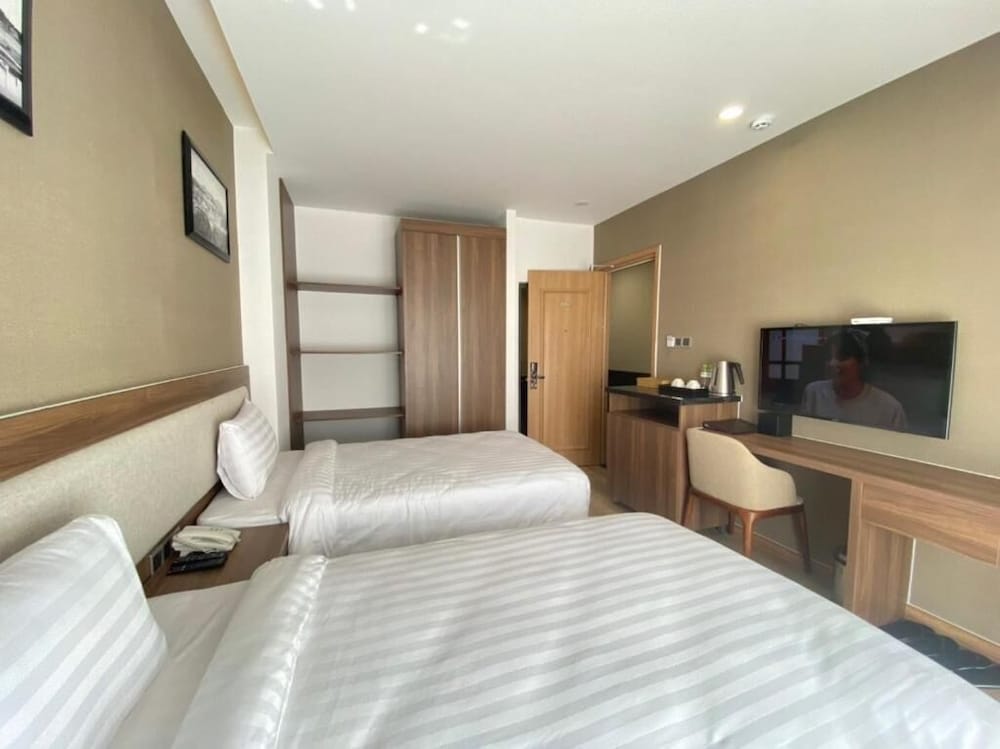 Deluxe Room - Photo 9