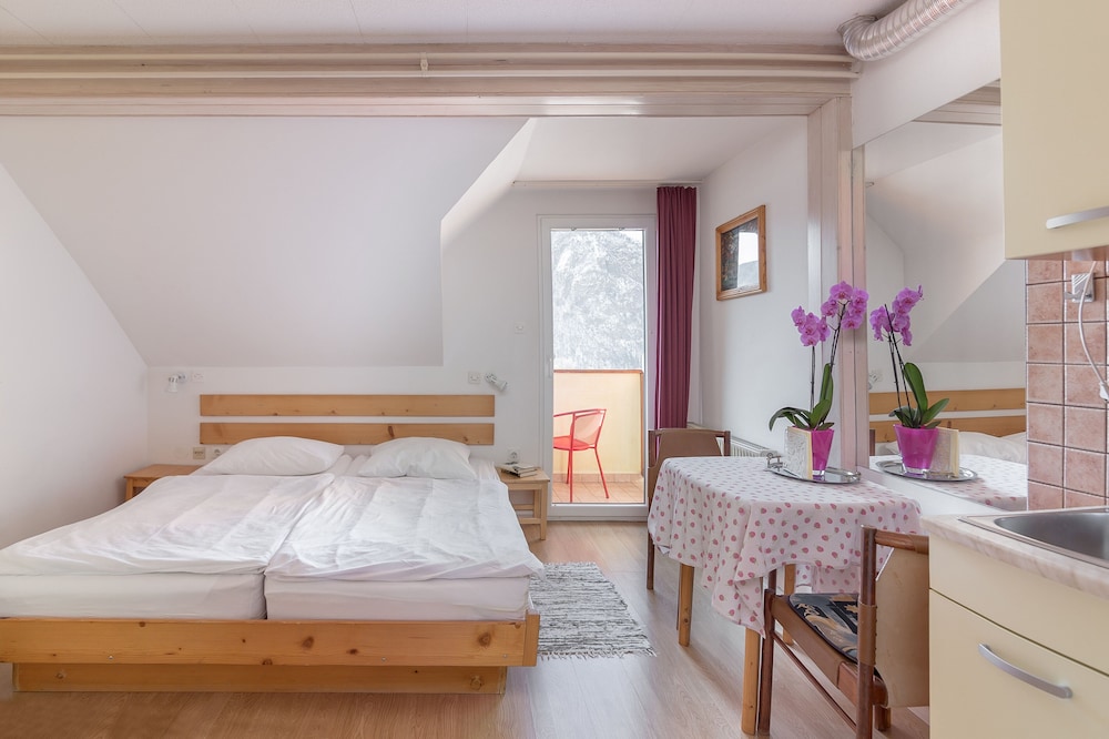 Family Apartment, 2 Bedrooms, Kitchen