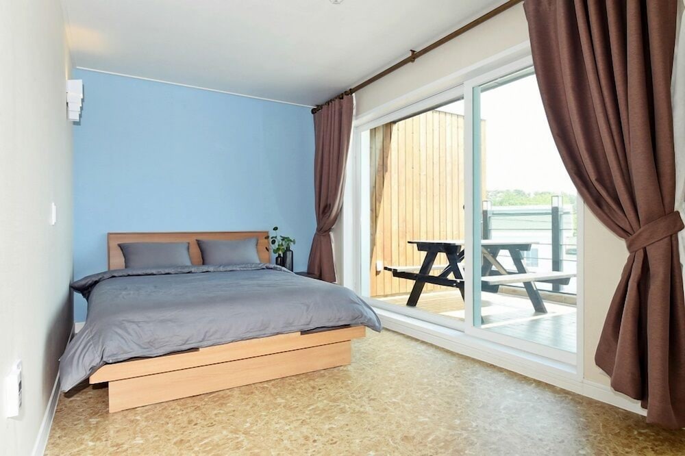 Room (Sunduk) photo 1