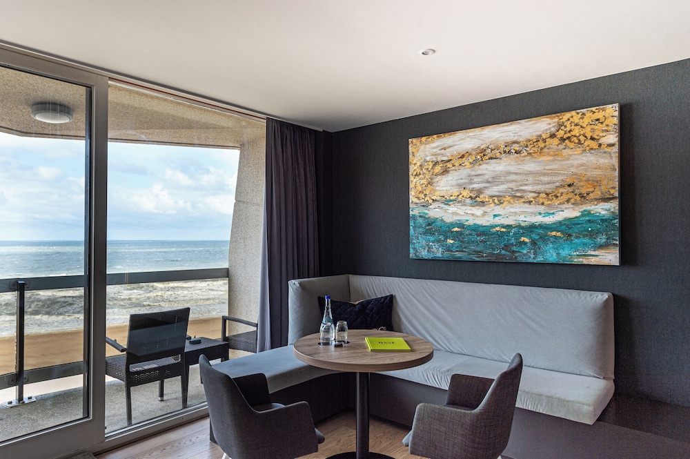 Junior Suite, 2 Twin Beds, Accessible, Sea View photo 3