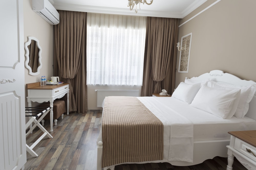 Standard Double Room photo 3