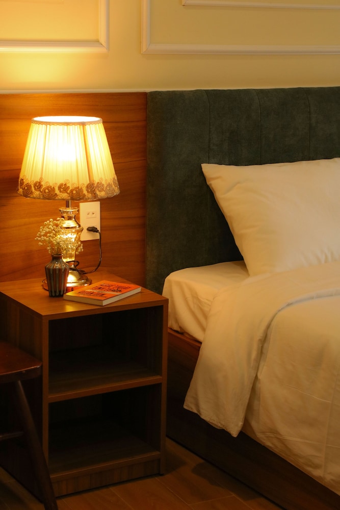 Deluxe Double Room, City View - Photo 7