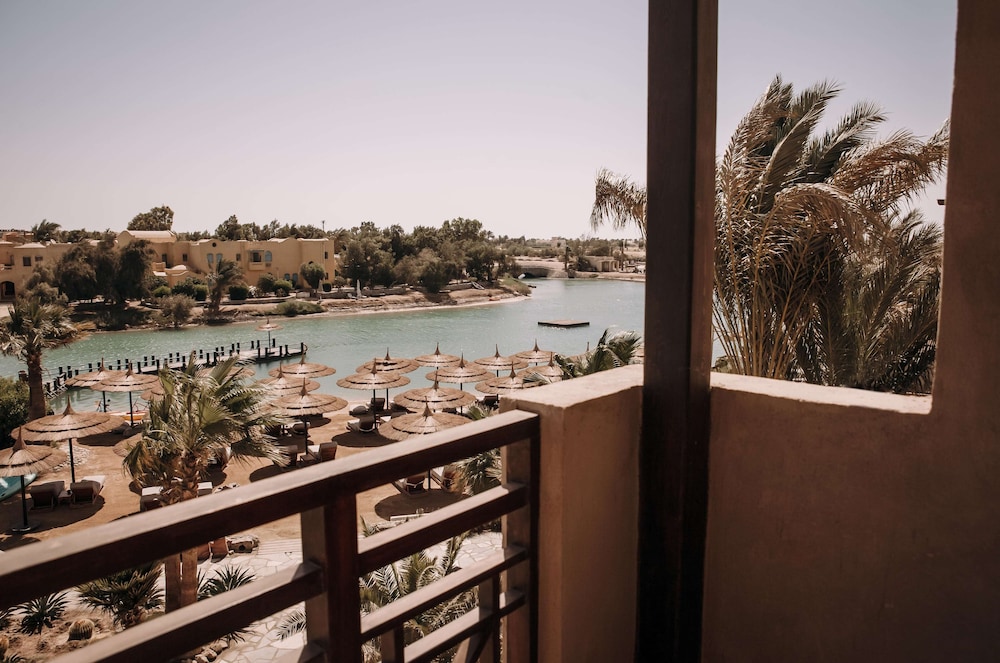 Premium Lagoon view Terrace - Photo 12