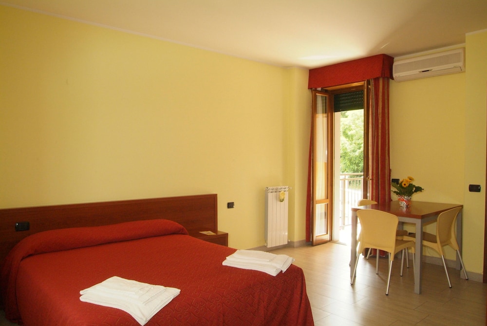 Double or Twin Room photo 1