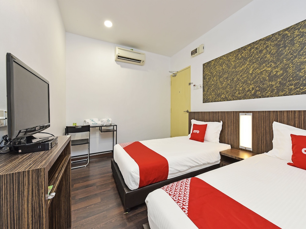 Deluxe Twin Room - Photo 2