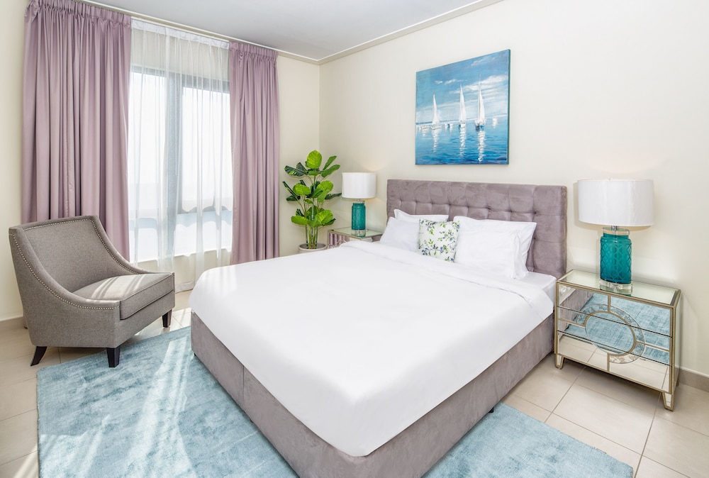 Deluxe Apartment, 2 Bedrooms, Canal View photo 2