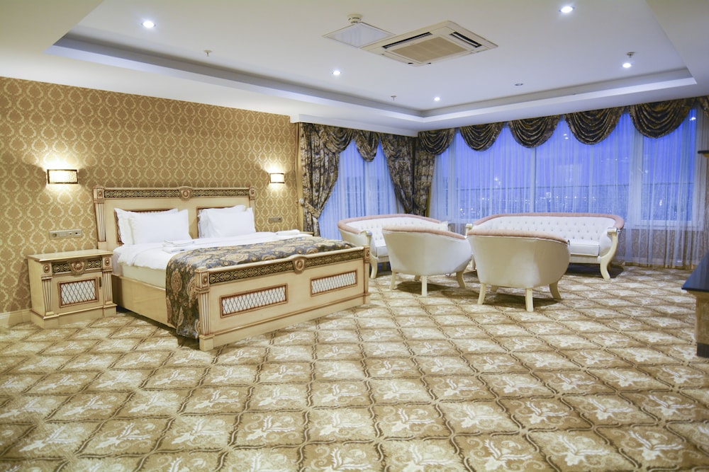 Executive Suite photo 2