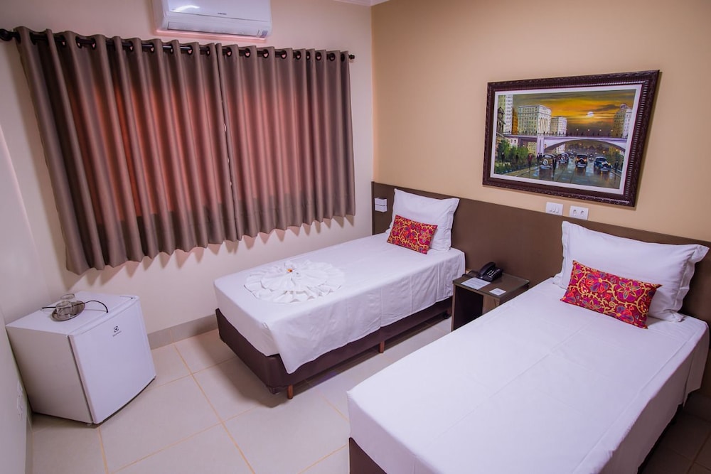Standard Twin Room, 2 Twin Beds, Non Smoking photo 1