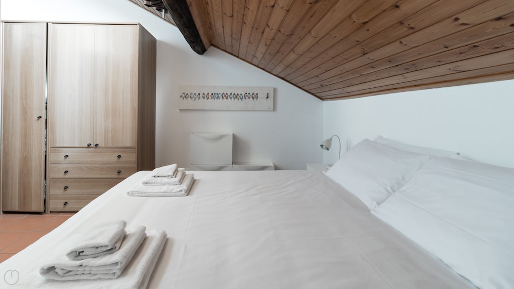 Apartment (1 Bedroom)